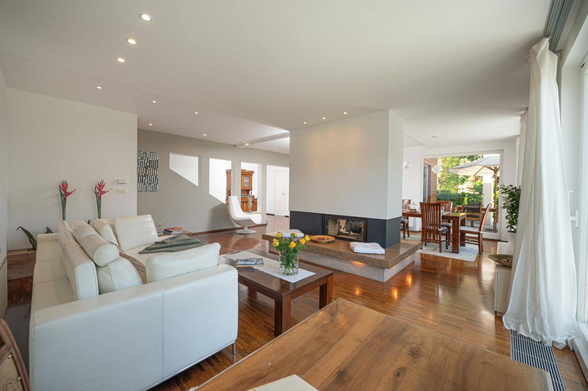 Luxury Apartment Nana Μπλεντ Εξωτερικό φωτογραφία