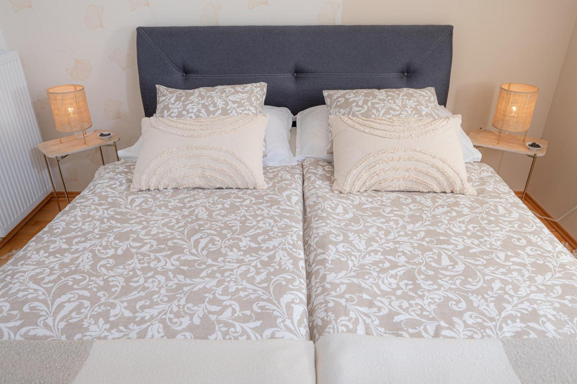 Luxury Apartment Nana Μπλεντ Εξωτερικό φωτογραφία