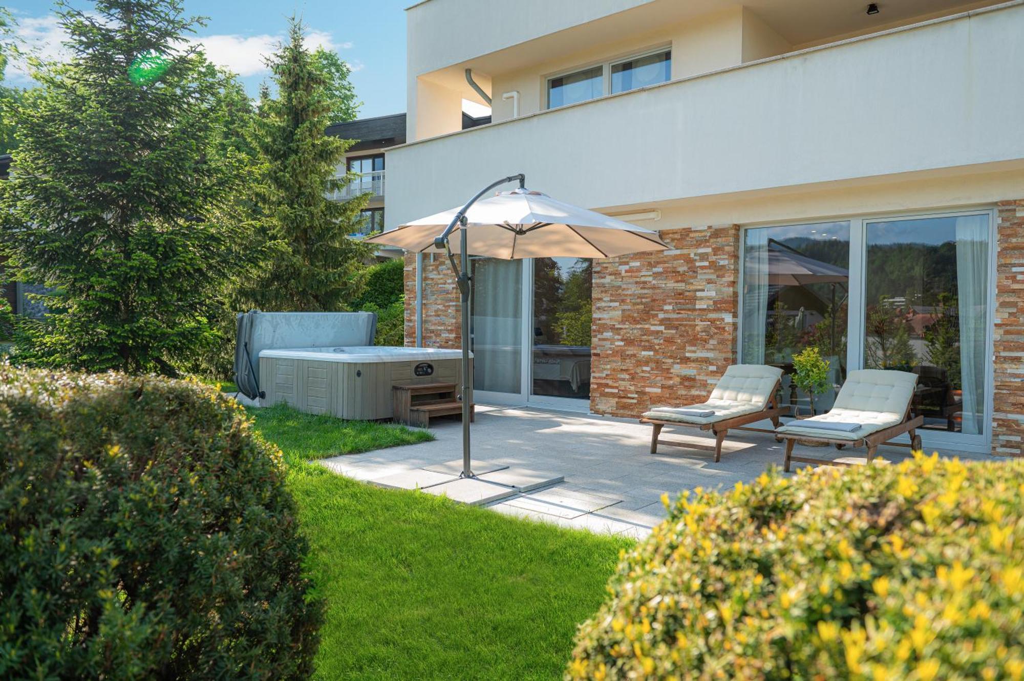 Luxury Apartment Nana Μπλεντ Εξωτερικό φωτογραφία